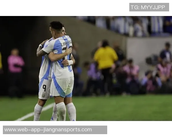 阿根廷队狂胜五球梅西妙传冈萨雷斯助攻劳塔罗轻松破门