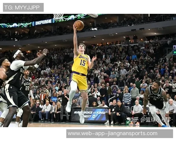 里夫斯谈第三节表现不佳强调需提升能量以改善球队状态